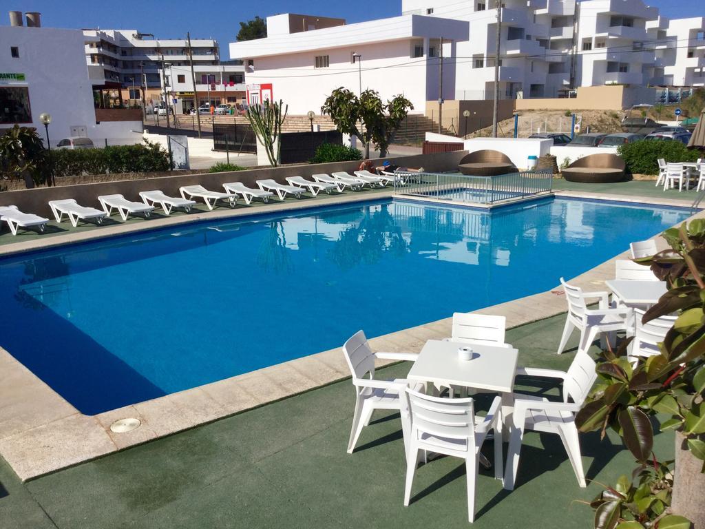 Apartamentos Alba San Antonio  Exteriör bild