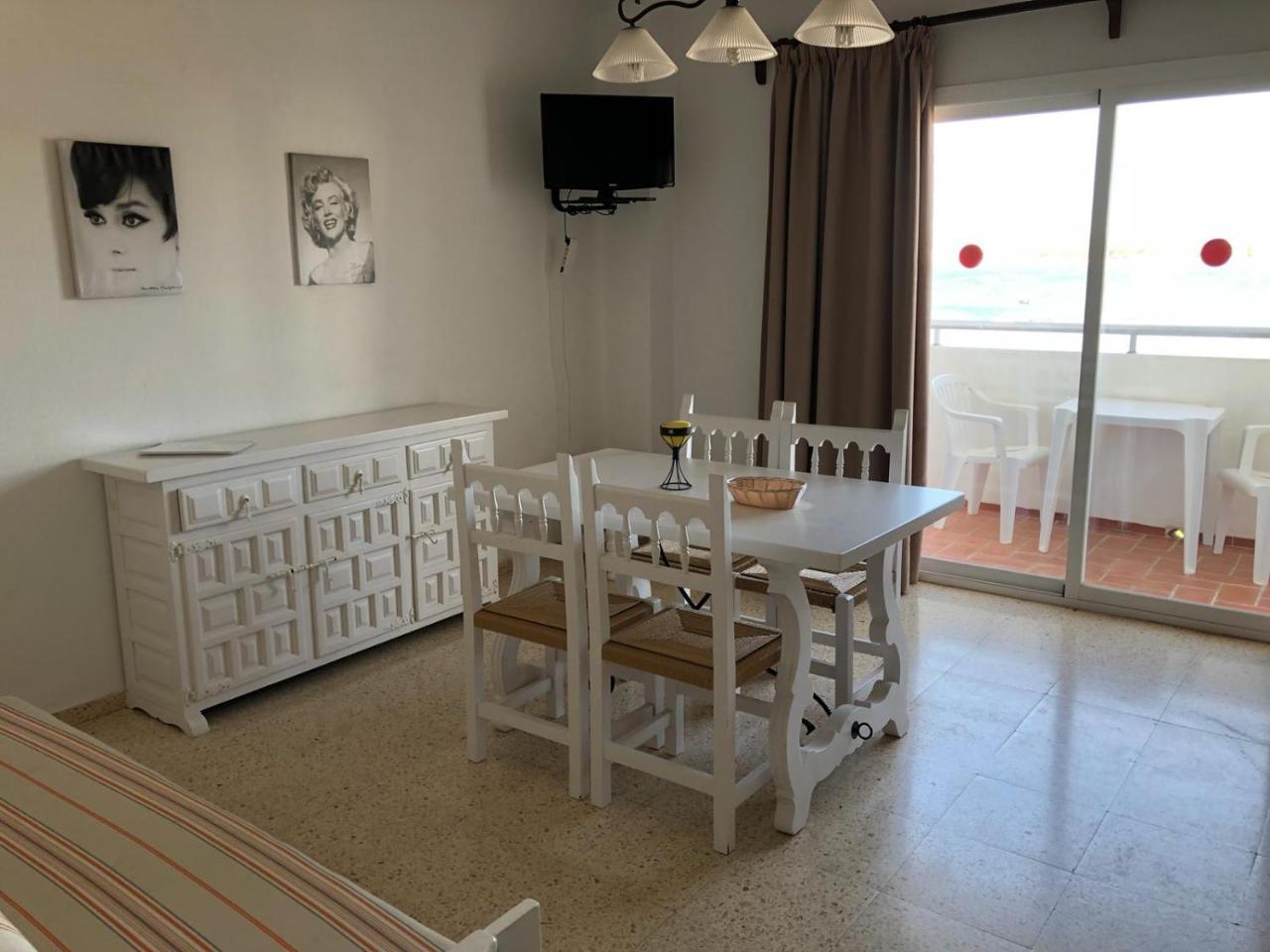 Apartamentos Alba San Antonio  Exteriör bild