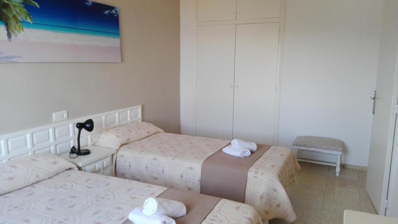 Apartamentos Alba San Antonio  Exteriör bild